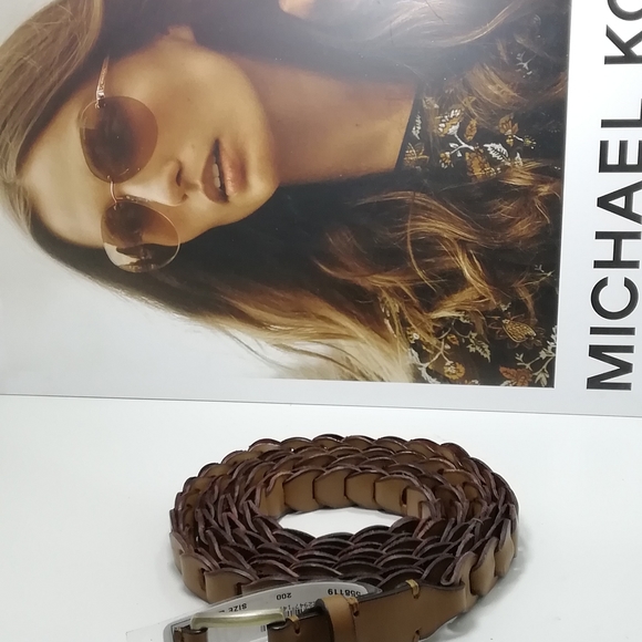 New Michael Kors Leather linked Belt size L-XL - Picture 5 of 6